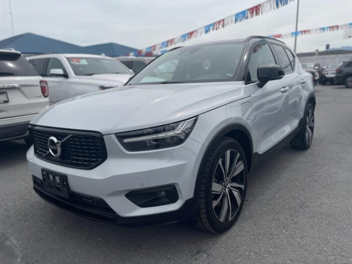 Volvo XC40 2022,