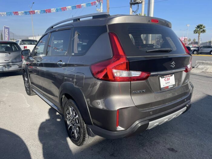 SUZUKI ERTIGA XL7 GLX 2022 Imagen de la galería