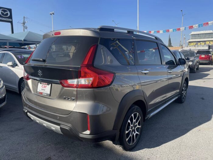 SUZUKI ERTIGA XL7 GLX 2022 Imagen de la galería