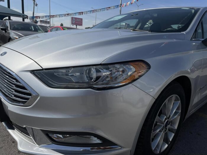 Ford Fusion Hybrid 2017 Imagen de la galería