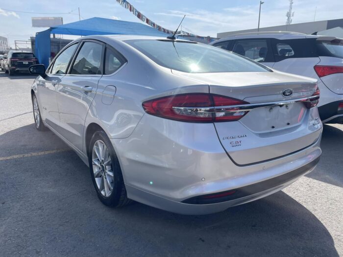 Ford Fusion Hybrid 2017 Imagen de la galería
