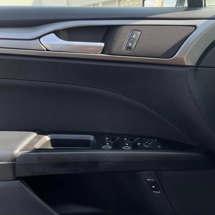 Ford Fusion Hybrid 2017 Imagen de la galería