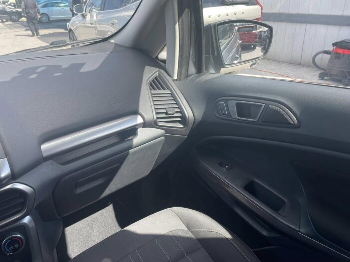 FORD ECOSPORT TREND 2018 Imagen de la galería