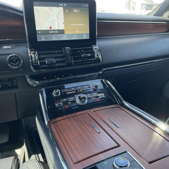 LINCOLN NAVIGATOR L RESERVE 4X4 2021 Imagen de la galería