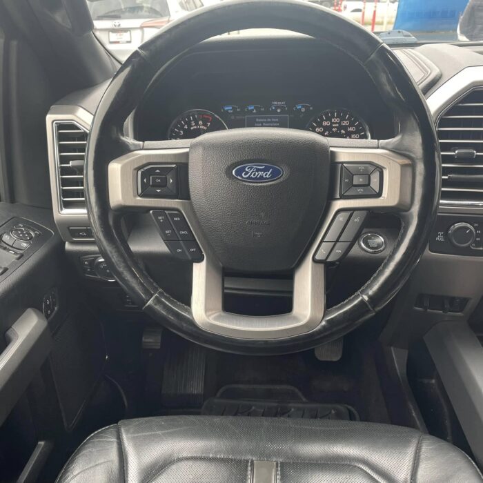 FORD LOBO PLATINUM 2017 Imagen de la galería