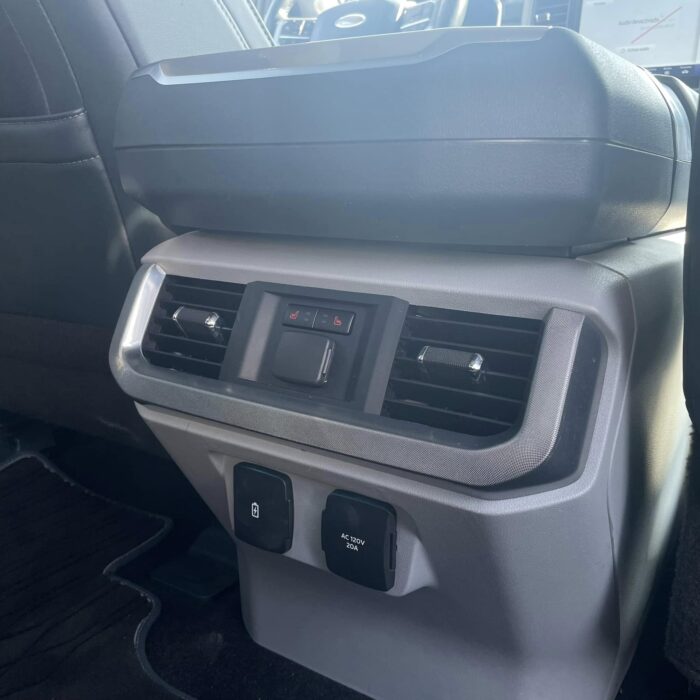 FORD LOBO LIMITED HEV 2022 Imagen de la galería