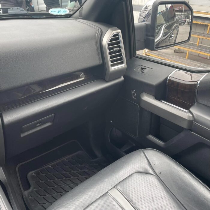 FORD LOBO PLATINUM 2017 Imagen de la galería
