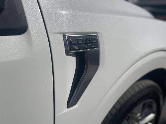 FORD LOBO LIMITED HEV 2022 Imagen de la galería