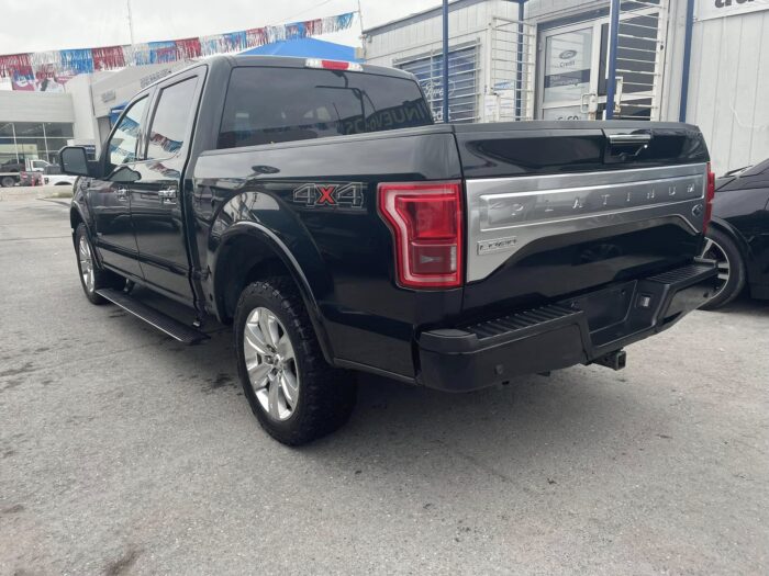 FORD LOBO PLATINUM 2017 Imagen de la galería