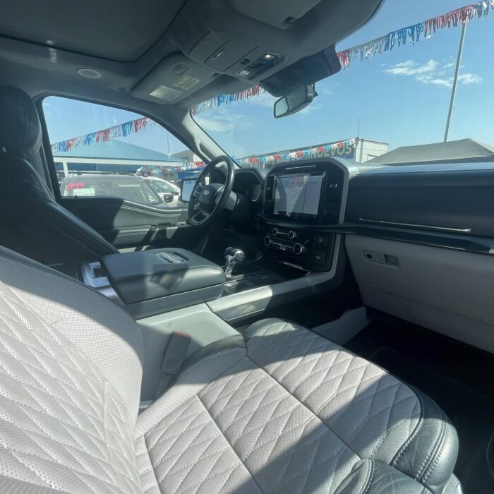 FORD LOBO LIMITED HEV 2022 Imagen de la galería