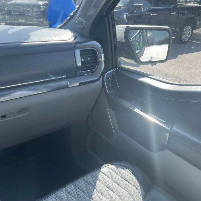 FORD LOBO LIMITED HEV 2022 Imagen de la galería