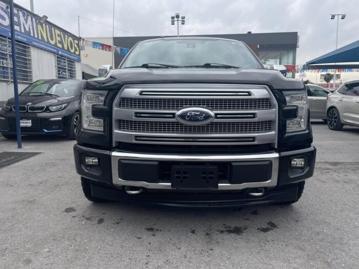 FORD LOBO PLATINUM 2017 Imagen de la galería