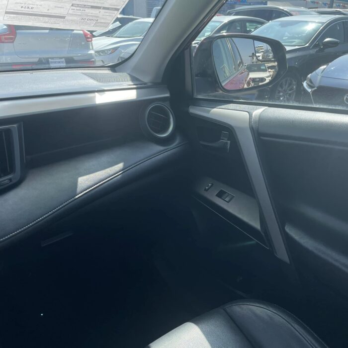TOYOTA RAV4 XLE PLUS 2018 Imagen de la galería