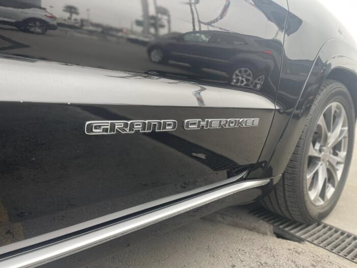 JEEP GRAND CHEROKEE SUMMIT 2019 Imagen de la galería