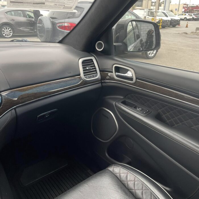 JEEP GRAND CHEROKEE SUMMIT 2019 Imagen de la galería