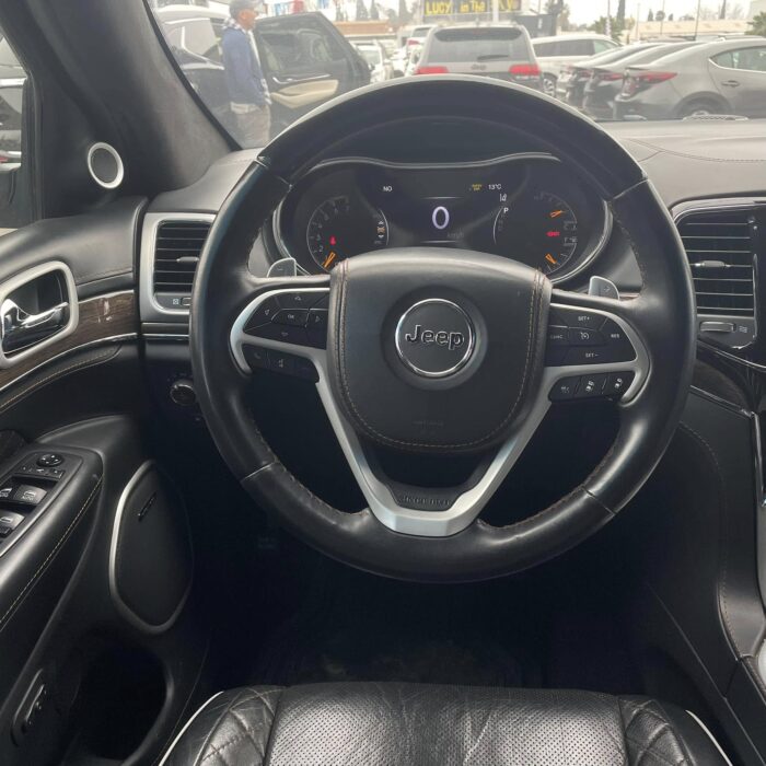 JEEP GRAND CHEROKEE SUMMIT 2019 Imagen de la galería