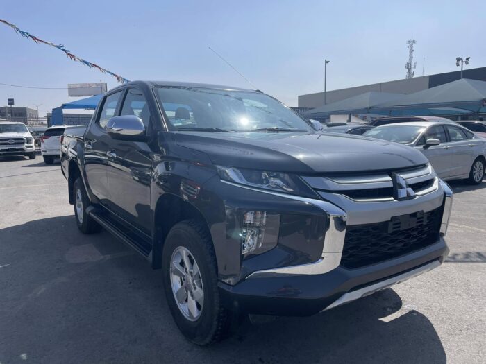 MITSUBISHI L200 GLX DOB CAB 4X2 2023 Imagen de la galería