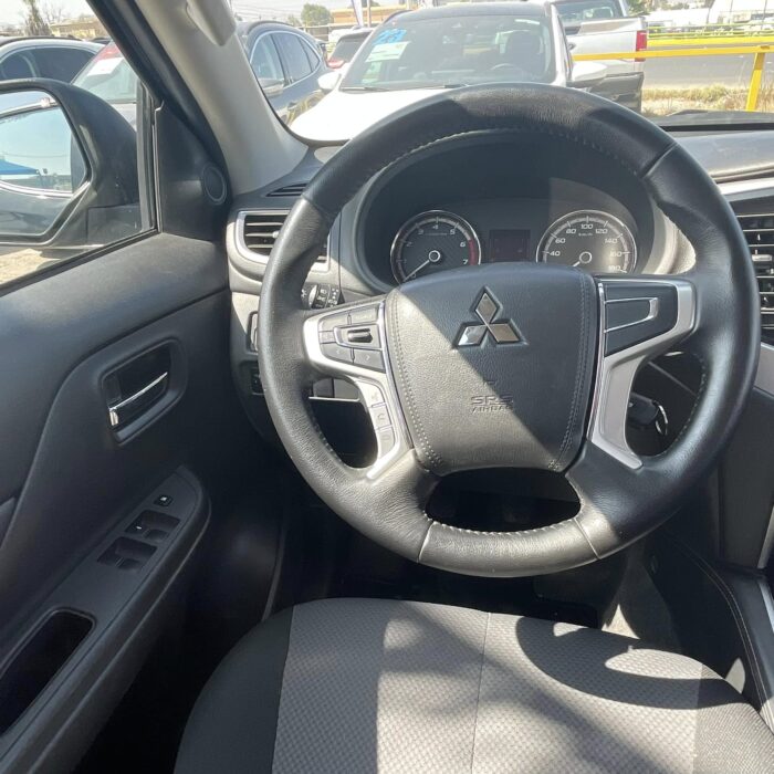MITSUBISHI L200 GLX DOB CAB 4X2 2023 Imagen de la galería