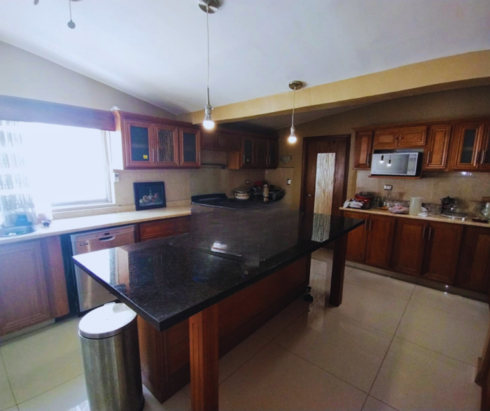 Casa en VENTA en Col. Jardines del Lago. Imagen de la galería