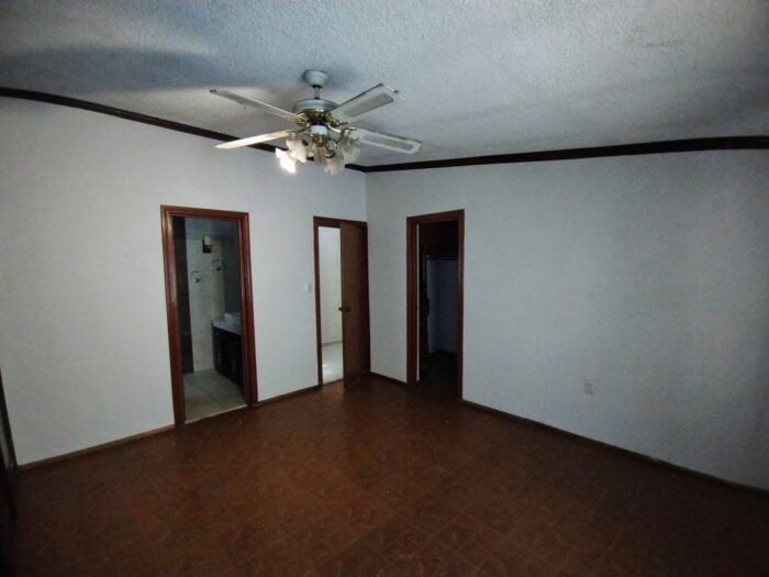 Casa en VENTA en Col. Jardines del Lago. Imagen de la galería