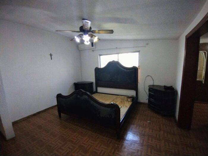 Casa en VENTA en Col. Jardines del Lago. Imagen de la galería