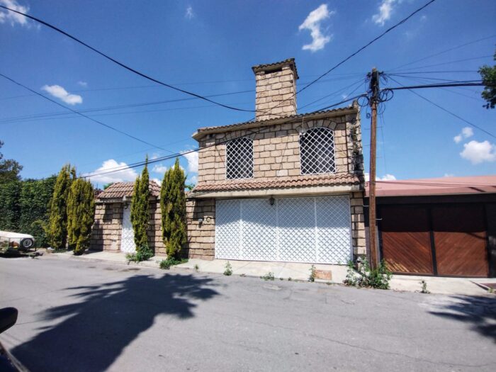 Casa en VENTA en Col. Jardines del Lago. Imagen de la galería