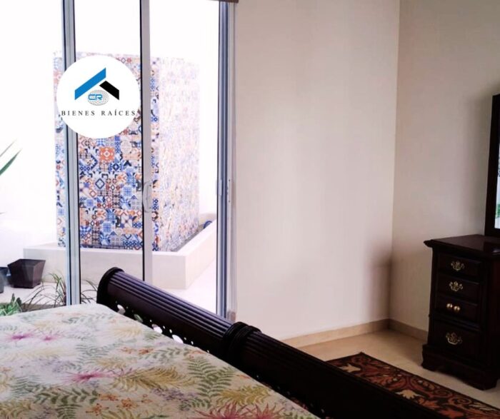 Casa en renta amueblada en Rincón de los Encinos. Imagen de la galería