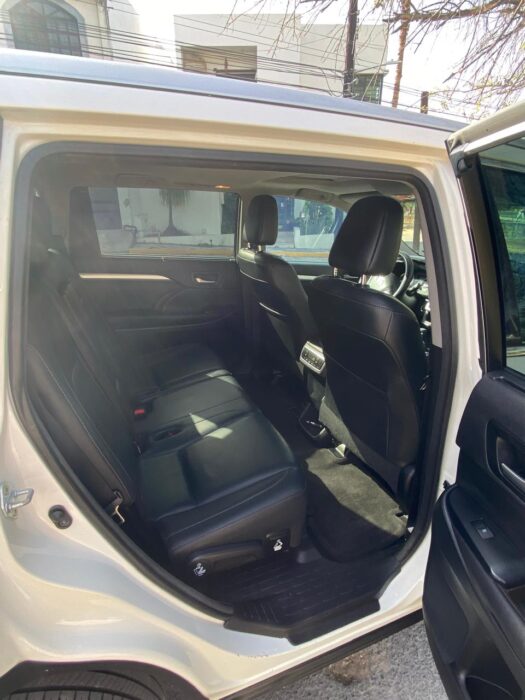 Tu nueva camioneta te esta esperando Imagen de la galería