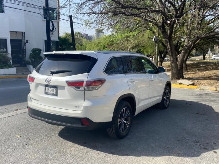 Tu nueva camioneta te esta esperando Imagen de la galería