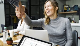 💼 Cómo mejorar la confianza de tus clientes y hacer crecer tu negocio